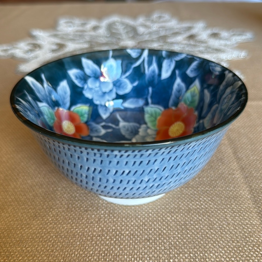 Showa Period Japanese Arita Juzan-Gama Namasu China Blue White w/ Red Peony Bowl